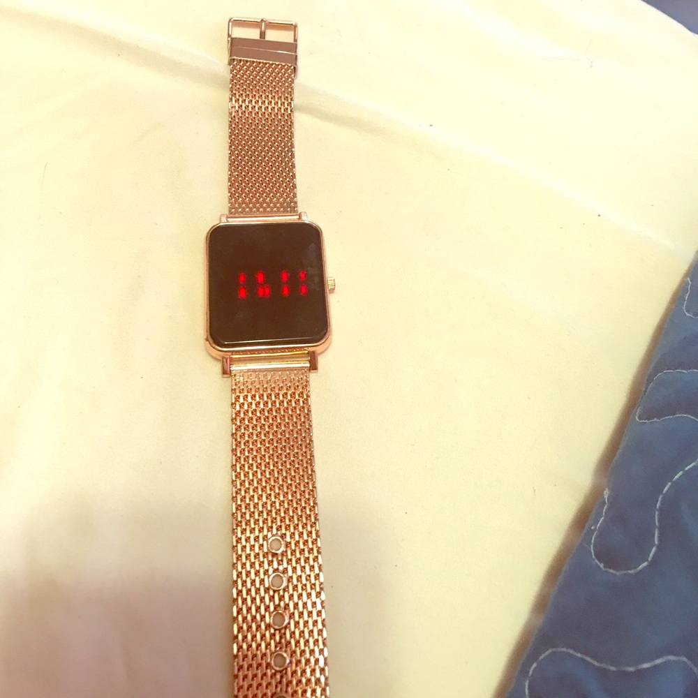 Digital gold watch digital